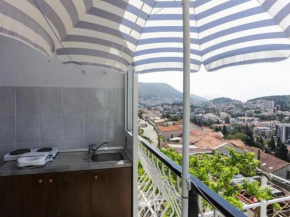 Lapad View Apartments - Studio Apartment with Balcony and Sea View